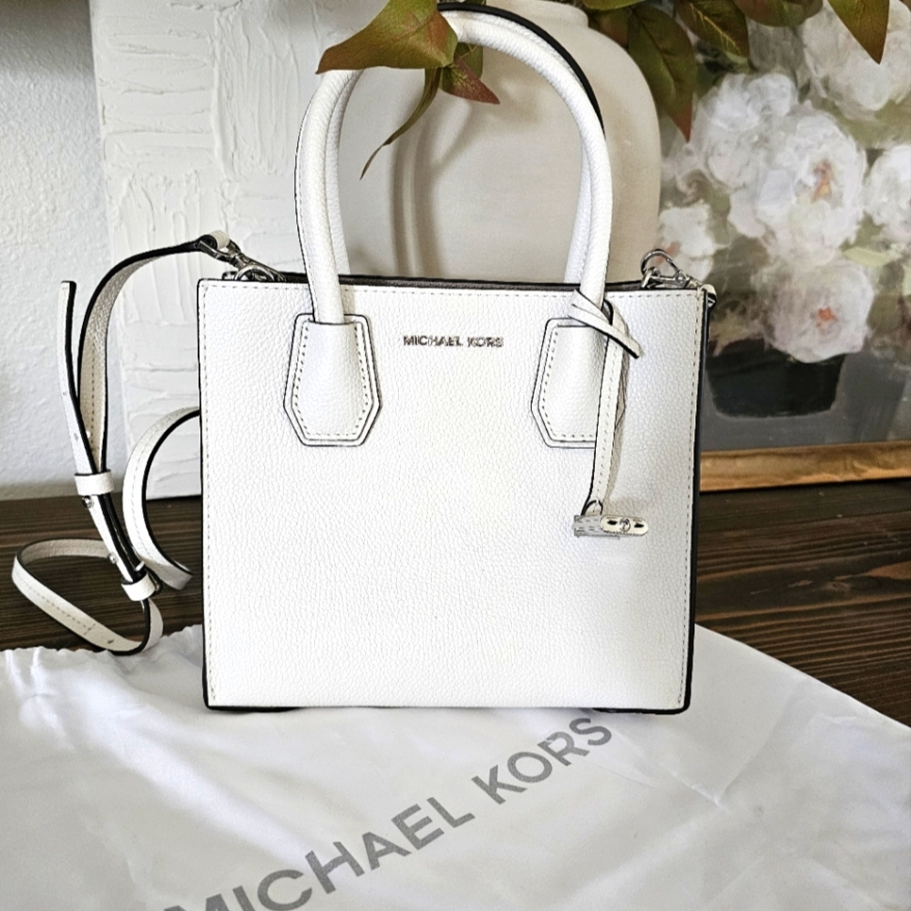 Michael Kors Leather Zipper Messenger Crossbody Handbag